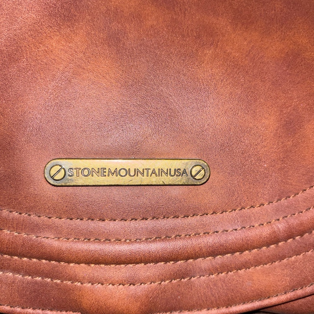 Stone Mountain Accessories Tan Leather Messenger Bag with Brass Accent